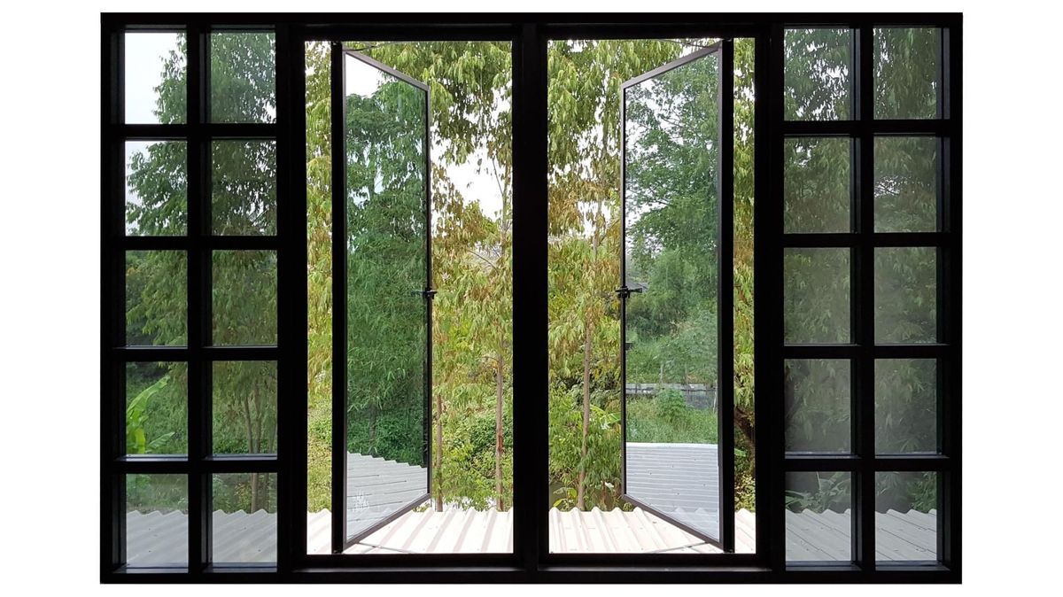 Aluminum sliding window accessories